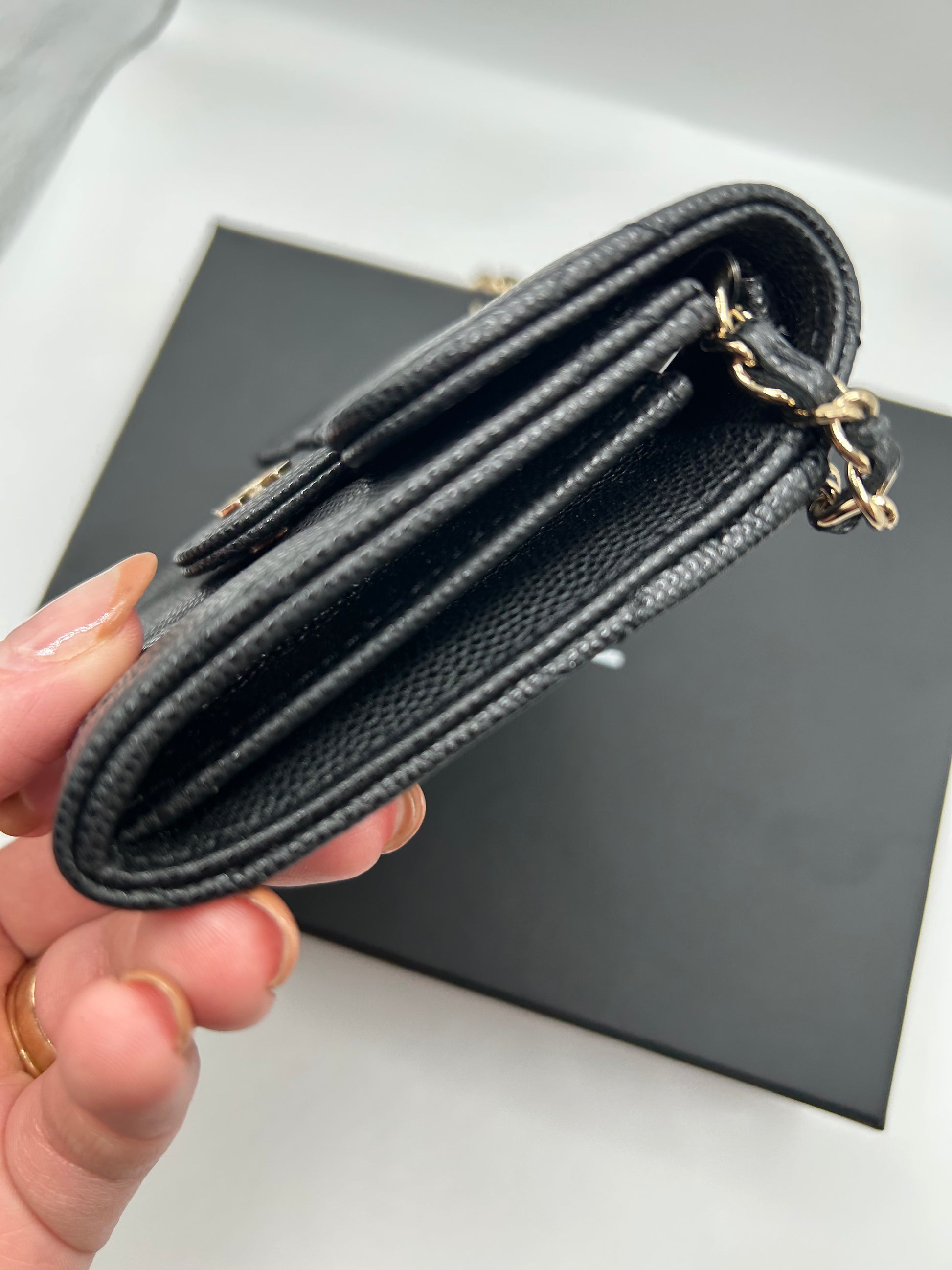 Chanel Black Caviar Faux Pearl Card Holder/Coin Purse With Chain ○ Labellov  ○ Buy and Sell Authentic Luxury
